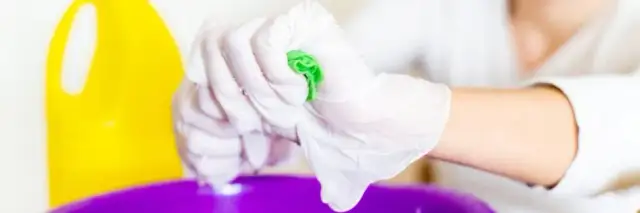 Najskuteczniejsze sposoby przywracania bieli ubraniom - sprawdzone metody