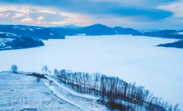 Białka Tatrzańska: Atrakcje zimą i latem przewodnik po najlepszych miejscach