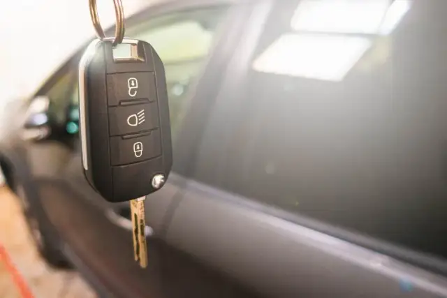 Jak działa inteligentny kluczyk Toyota - wszystko co musisz wiedzieć