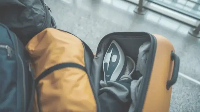 Czy można przewozić żelazko w bagażu rejestrowanym? Ważne zasady i wskazówki