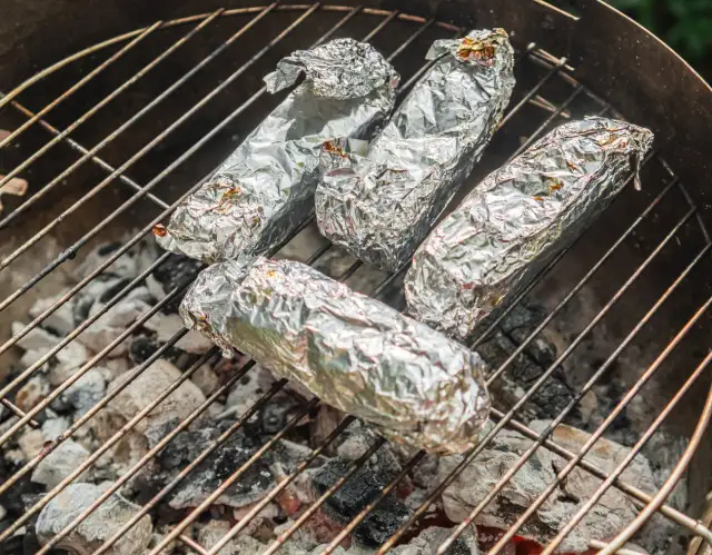 Jak przygotować soczystą kiszkę z grilla, aby nie była sucha