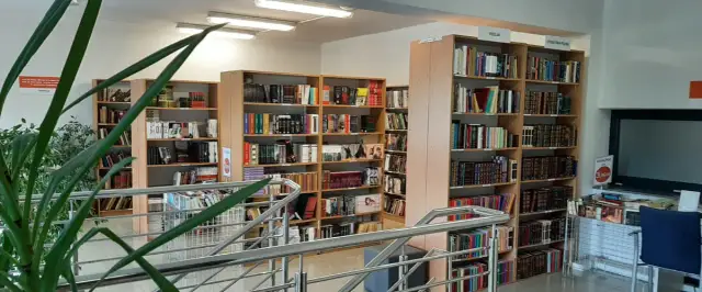 Gdzie oddać lub sprzedać książki w Szczecinie? Praktyczny poradnik