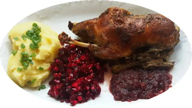 Jak Piek Kaczkę: Pieczenie, Temperatura i Czas Pieczenia