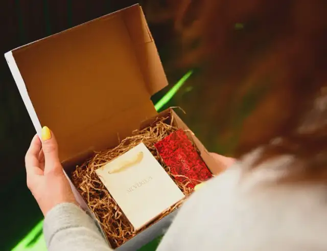 Jak zapakować kolczyki na prezent? Od klasyki po efekt WOW!