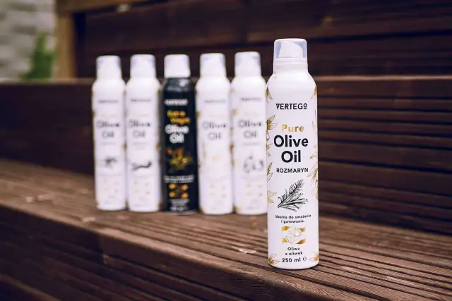 Czy warto pić oliwę z oliwek? Korzyści, zasady i przeciwwskazania