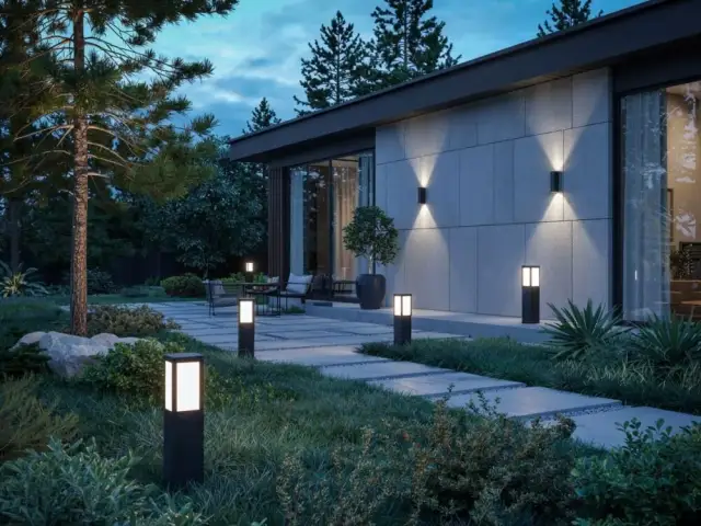 Jakie IP na zewnątrz budynku? Wybierz najlepszą ochronę przed deszczem