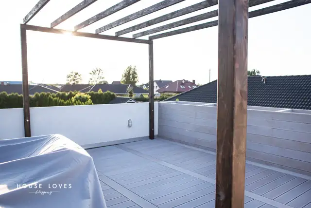 Jak zbudować pergolę na tarasie – proste kroki i cenne wskazówki