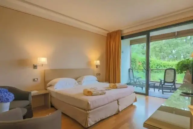 Hotel Acquaviva Garda: SPA, Ristorante & Camere - Guida Completa