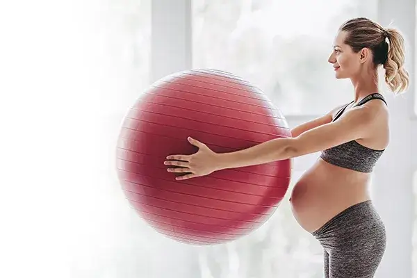 Ćwiczenia w ciąży: Bezpieczne formy, korzyści i czego unikać?