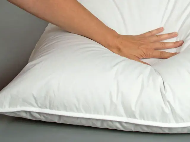 Jakie poduszki są w hotelach? Odkryj komfort i różnorodność wyboru