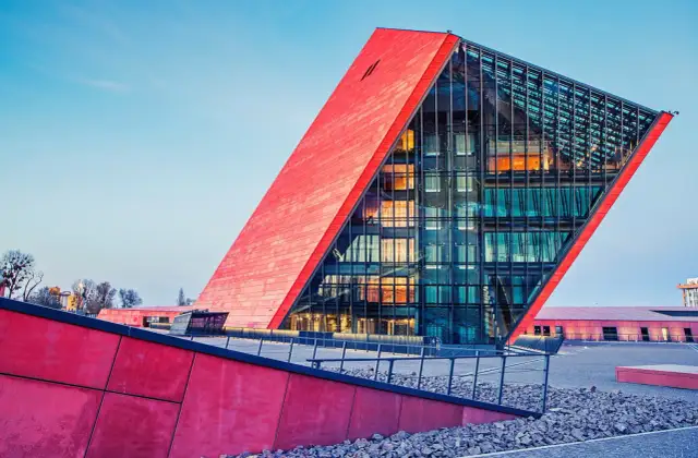 Gdańsk: Odkryj sekrety miasta! Atrakcje, muzea, plany zwiedzania.