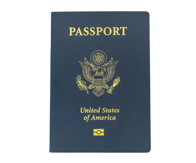 Jak wygląda paszport amerykański? Poznaj jego cechy i detale