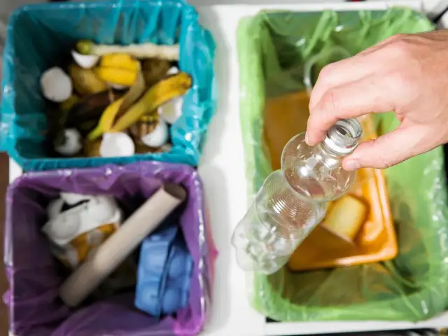 Czy myć śmieci do segregacji? Poznaj prawdę i zasady