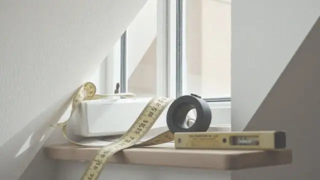 Jak uszyć firankę na skośne okno - proste kroki i praktyczne porady