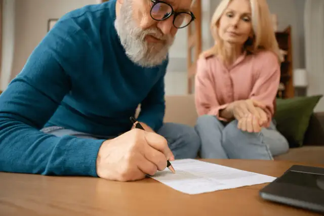 Jak napisać testament w domu - uniknij błędów i zapewnij ważność