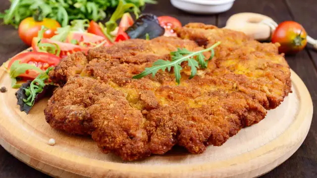 Jak podgrzać kotlety schabowe na patelni, by nie straciły smaku