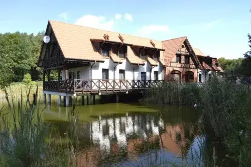 Wielkopolska: Wędkarstwo z noclegiem TOP 5 miejsc i ceny