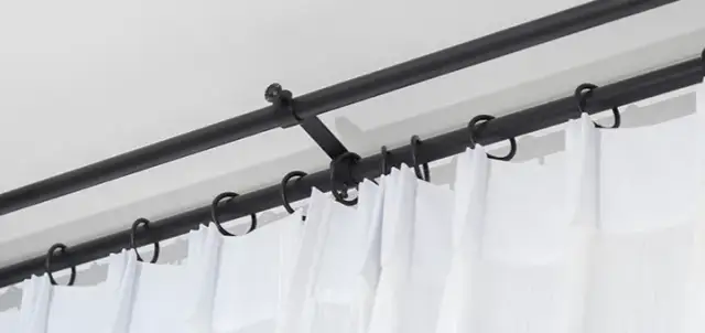 Modne karnisze: Najnowsze trendy i porady na sufitowe karnisze