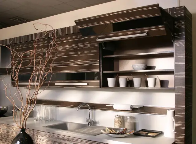 Jak wymienić fronty szafek kuchennych i odświeżyć wnętrze łatwo