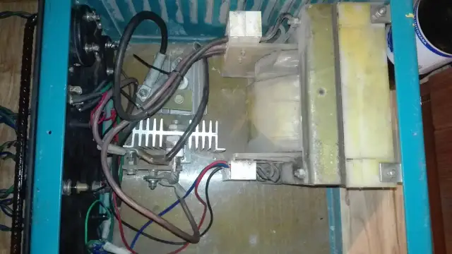 Jak zrobić prostownik rozruchowy ze spawarki - prosta budowa i porady