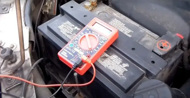 Jakie powinno być ładowanie alternatora 12v, by uniknąć uszkodzeń?