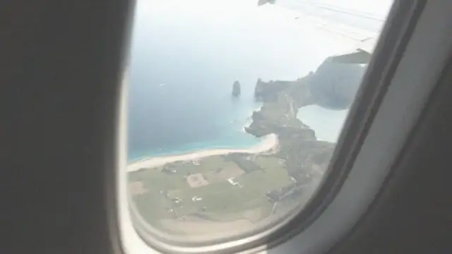 Ile trwa lot z Krakowa do Paryża? Sprawdź średni czas lotu