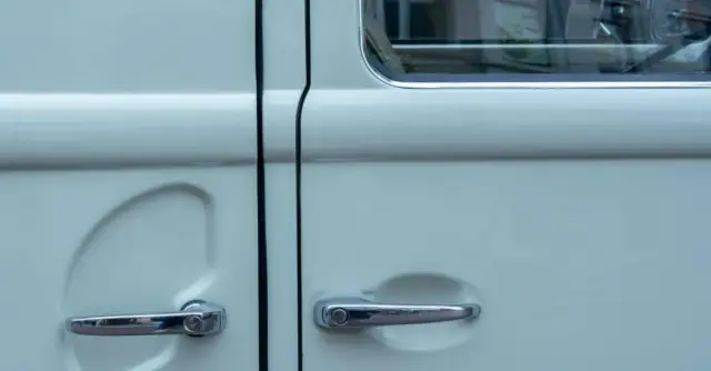 Ile kosztuje wymiana drzwi w samochodzie? Sprawdź ceny i porady