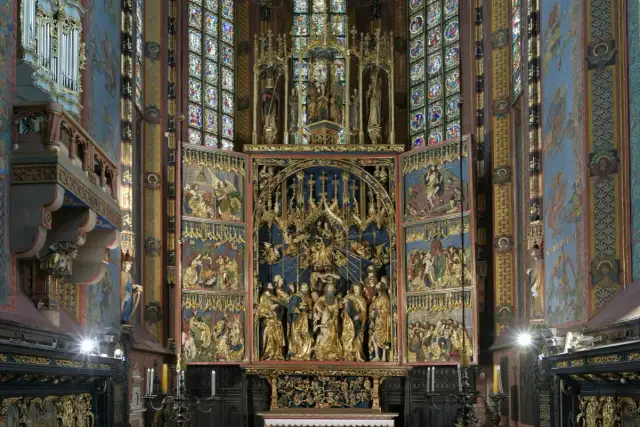 Gdzie znajduje się ołtarz Wita Stwosza? Odkryj jego niezwykłą historię