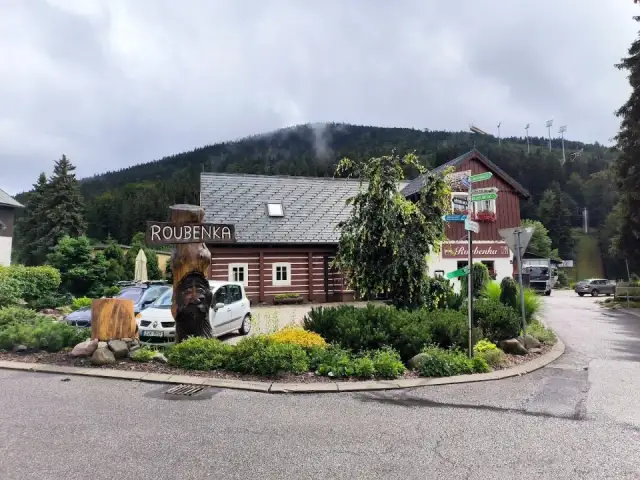 Gdzie zjeść w Harrachowie? Najlepsze restauracje i smaki na miejscu