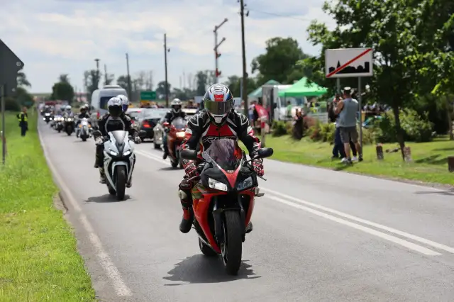 Trasy motocyklowe Wielkopolska: odkryj malownicze szlaki i atrakcje