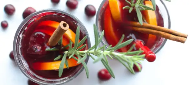 Pyszny drink z wódką żurawinową: sprawdzone przepisy i wariacje