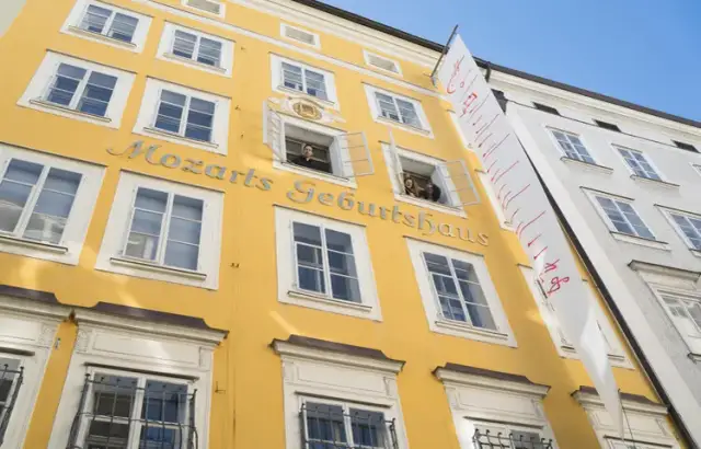 Gdzie urodził się Mozart? Poznaj fascynujące miejsce narodzin geniusza