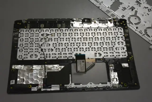 Jak wymienić klawiaturę w laptopie Acer bez zbędnych problemów