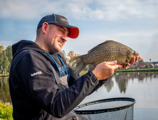 Wędkowanie na jeziorze Drużno: zasady, łodzie i najlepsze metody