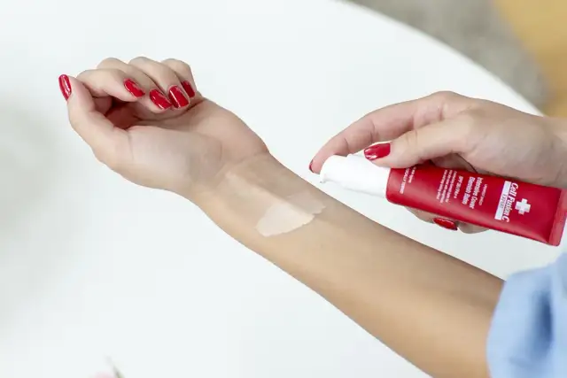 Jaki krem bb czy cc wybrać? porównanie dla idealnej pielęgnacji i makijażu