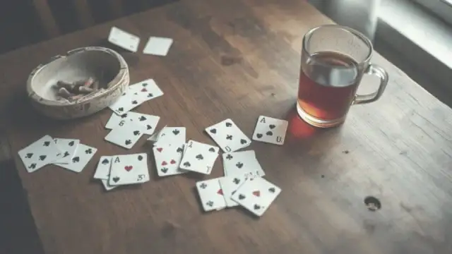 Ile kart rozdaje się w remiku? Poznaj zasady i warianty gry