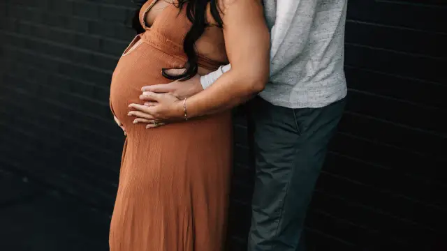 Jak budować więź z dzieckiem w brzuchu? Wczesne kroki do miłości