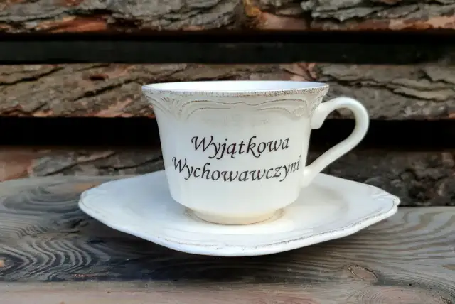 Pomysły na prezenty dla wychowawczyni na Mikołaja, które zachwycą