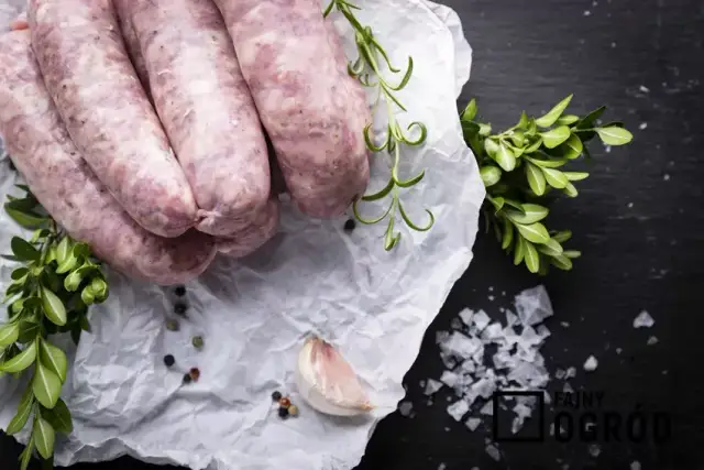 Sekrety parzenia zamrożonej białej kiełbasy: soczysta, bez pękania
