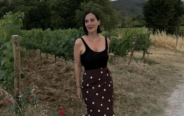 Falda marrón chocolate: ¿Cómo combinarla? ¡Looks para cada ocasión!