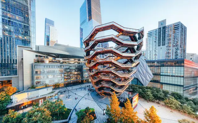 Odkryj atrakcje w pobliżu: Twój mobilny przewodnik po okolicy