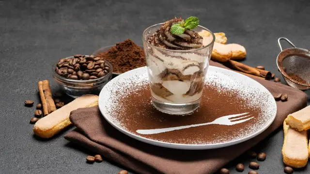 Mascarpone-Desserts: Blitzschnell & unwiderstehlich Glas & Tiramisu