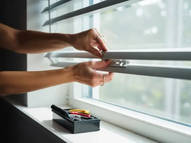 Jak zamontować żaluzje - proste sposoby na idealny efekt bez błędów