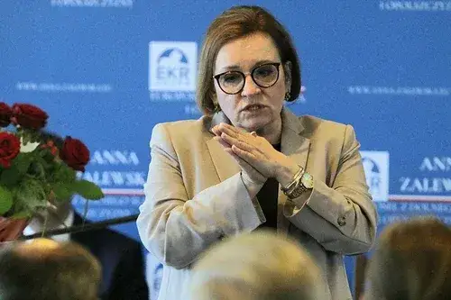 Anna Zalewska kiedyś: kontrowersje i osiągnięcia w edukacji