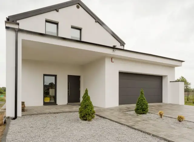 Ile kruszywa na podjazd? Oblicz dokładnie, uniknij strat materiału