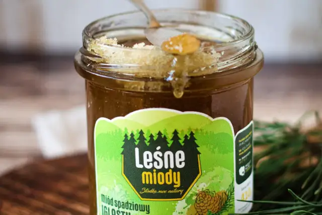 Jak stosować miód spadziowy iglasty, aby wzmocnić zdrowie i odporność