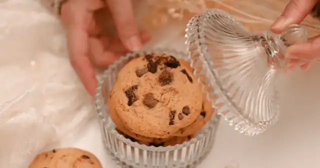 Muffinka czekoladowa: Waga, kalorie i jak ją "odchudzić"?