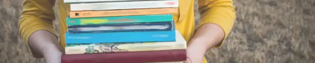 Gdzie sprzedać książki? Maksymalizuj zysk online i w antykwariacie