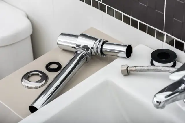 Jak założyć uszczelkę pod zlewem i uniknąć kosztownych przecieków