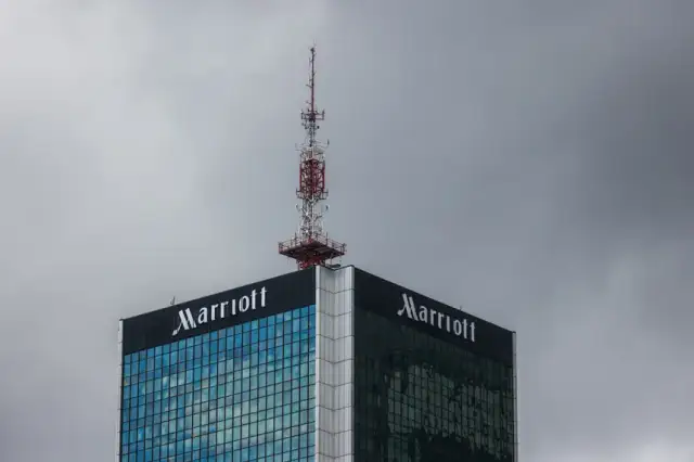 Kiedy powstał hotel Marriott w Warszawie? Historia i ciekawostki